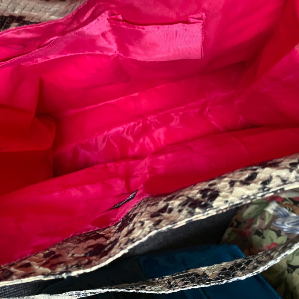 Sacks Fifth Avenue faux snake - Picture 5 of 7